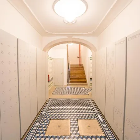 Flh Bacalhoeiros Balcony Flat Lisbon